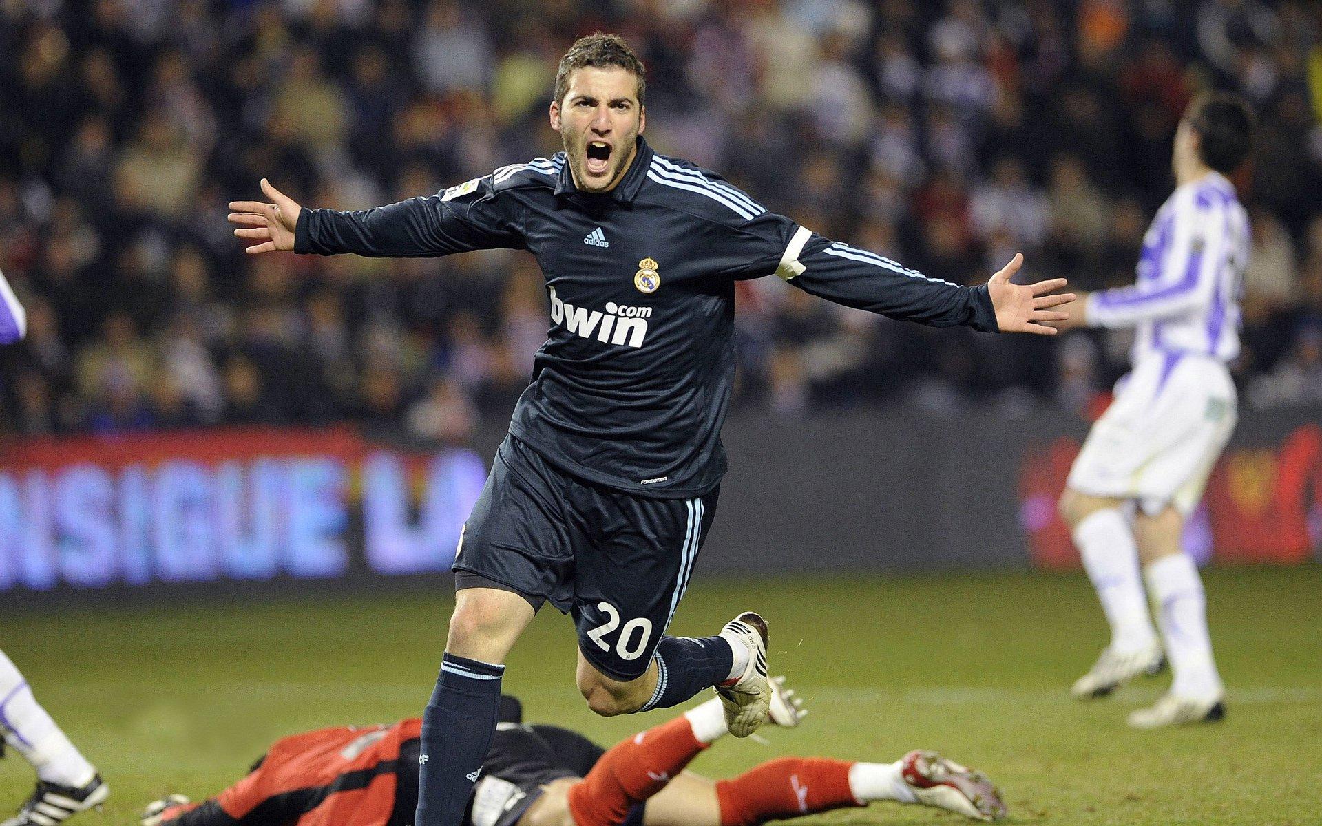 特温特新星引欧洲豪门争夺 国际米兰、英超与那不勒斯展开抢人战