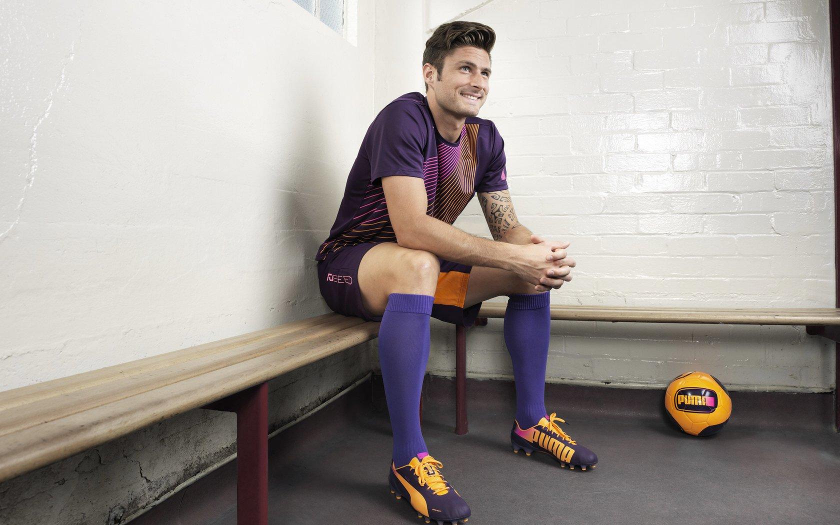 塞斯科争夺战白热化，曼联、纽卡竞逐莱比锡锋线新星，8000万欧元标价成焦点